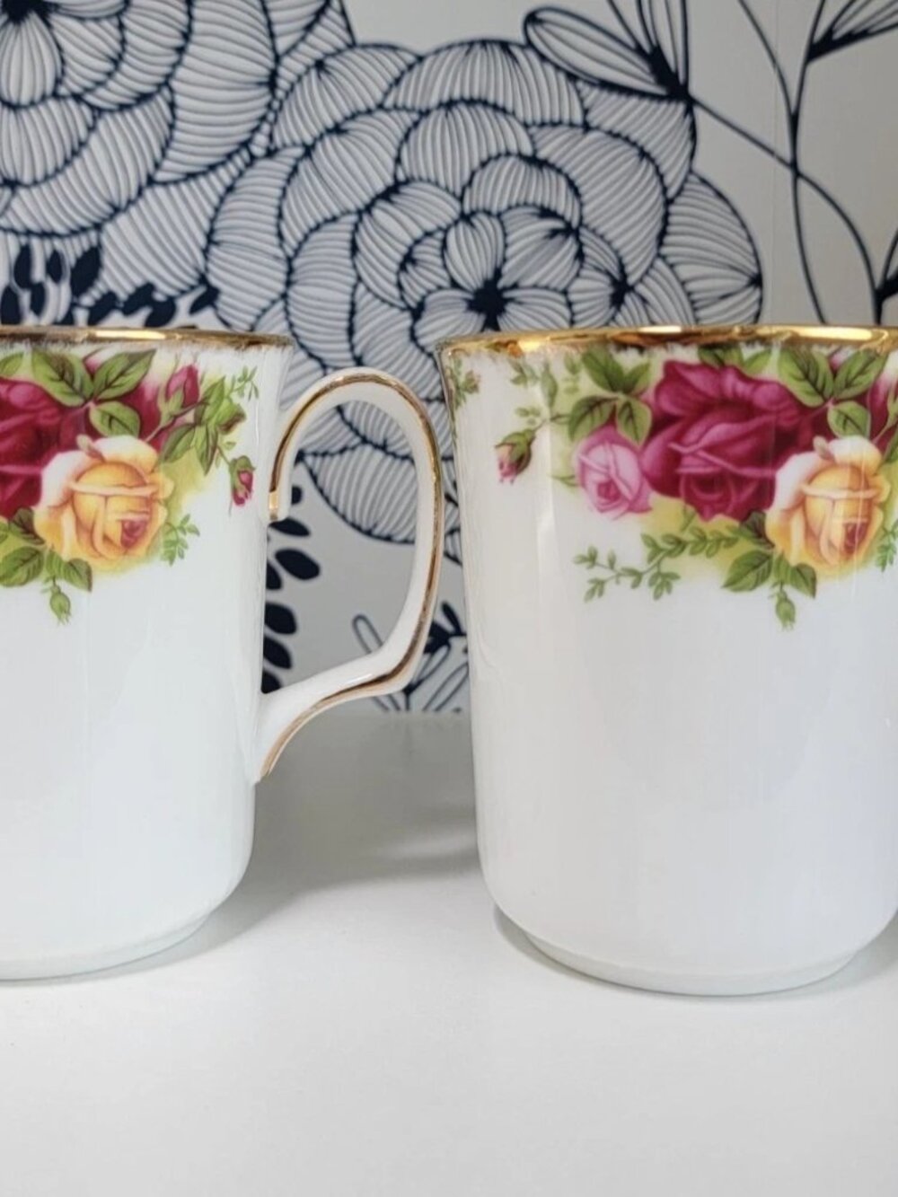 Royal Albert Old Country Roses mugs x2 Bristol Beaker style, EUC